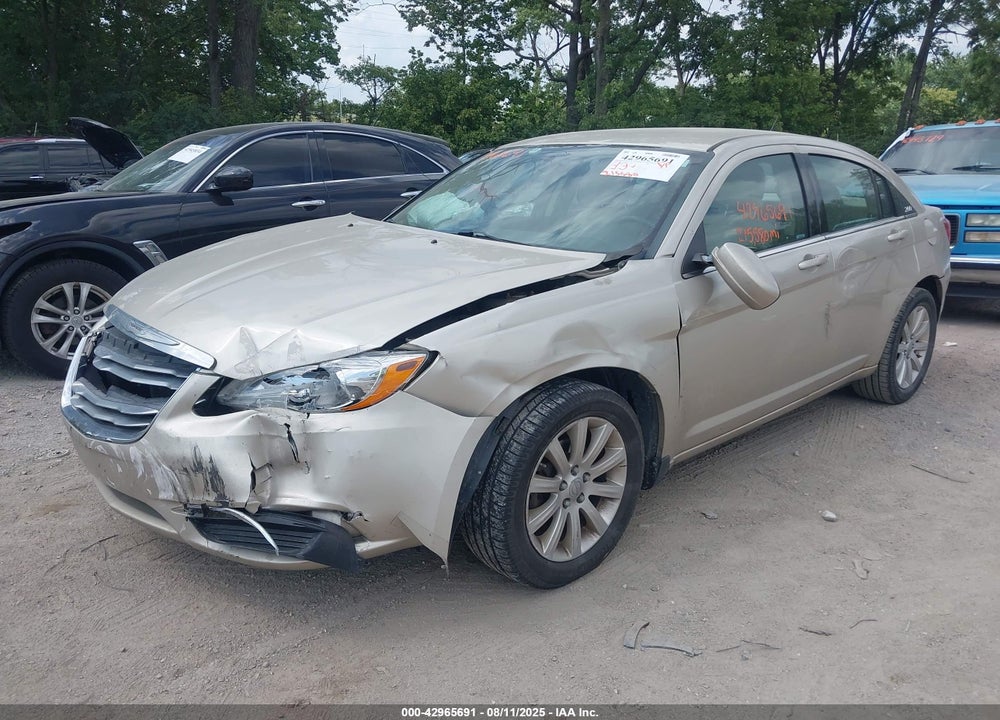 2014 CHRYSLER 200 VIN: 1C3CCBBB7EN107687