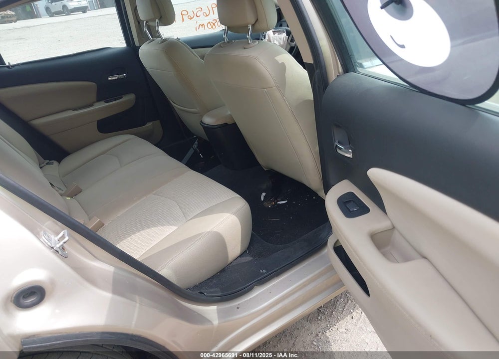 2014 CHRYSLER 200 VIN: 1C3CCBBB7EN107687