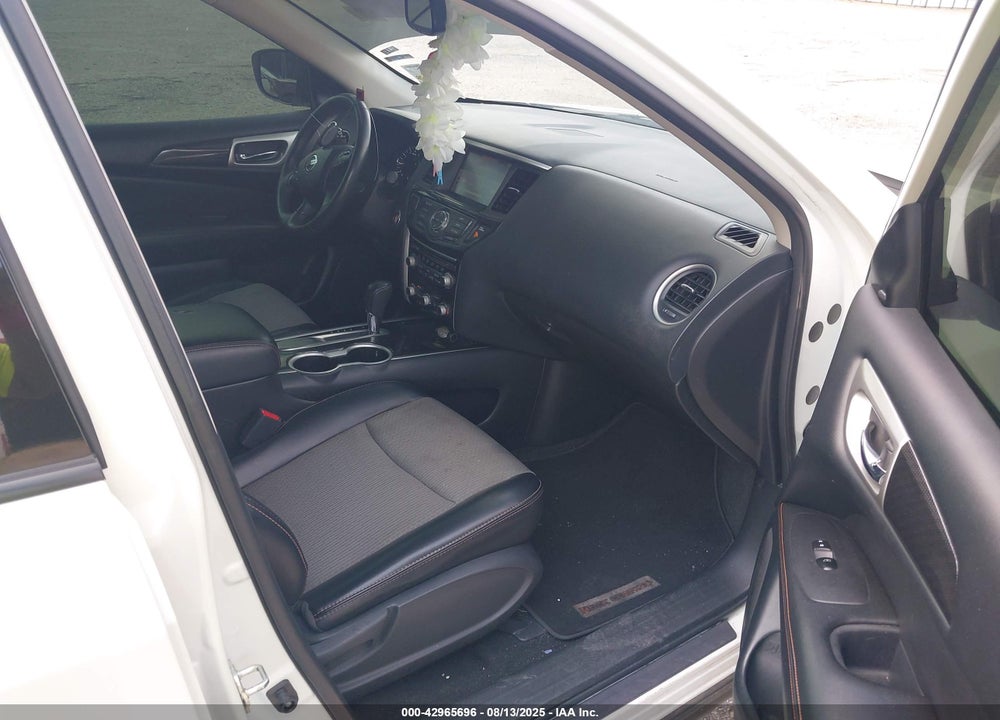2020 NISSAN PATHFINDER SV 2WD VIN: 5N1DR2BNXLC604388