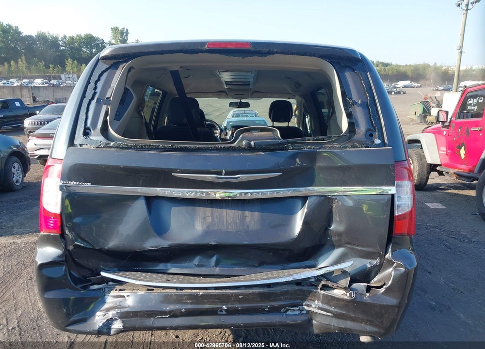 2014 CHRYSLER TOWN & COUNTRY VIN: 2C4RC1BG3ER300837