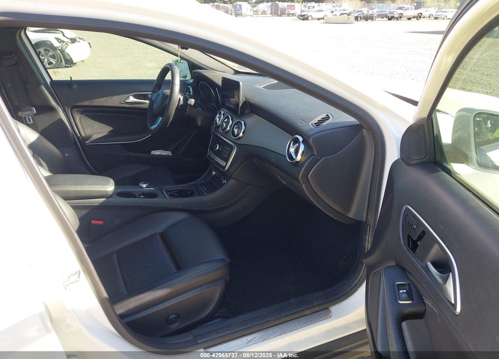 2020 MERCEDES-BENZ GLA-CLASS VIN: WDCTG4GB5LJ662186
