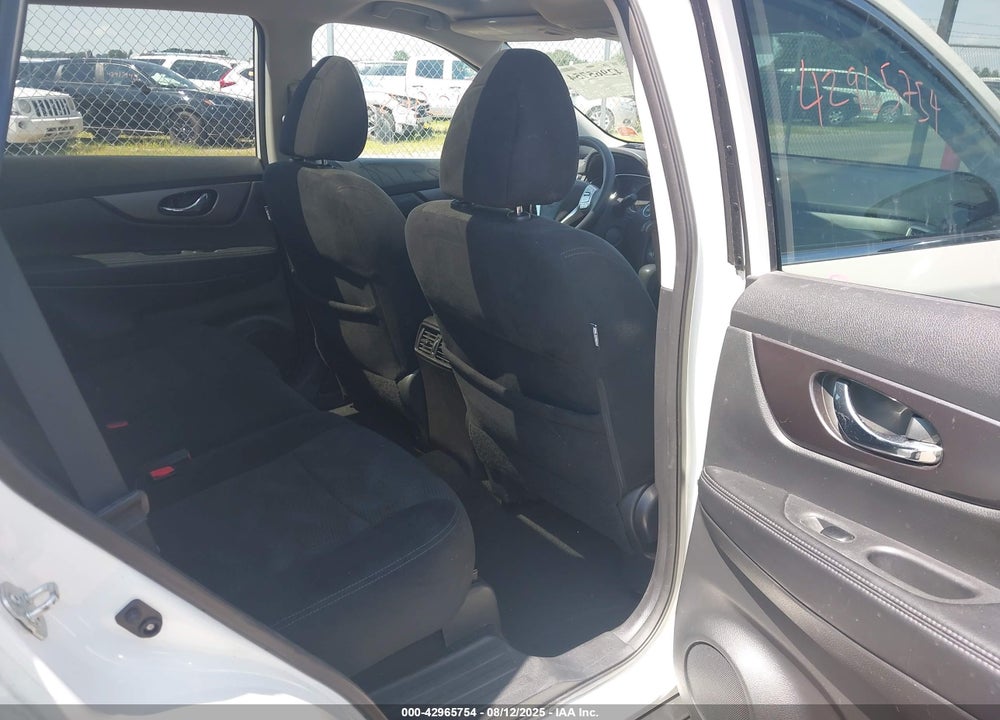2016 NISSAN ROGUE VIN: 5N1AT2MV5GC799128