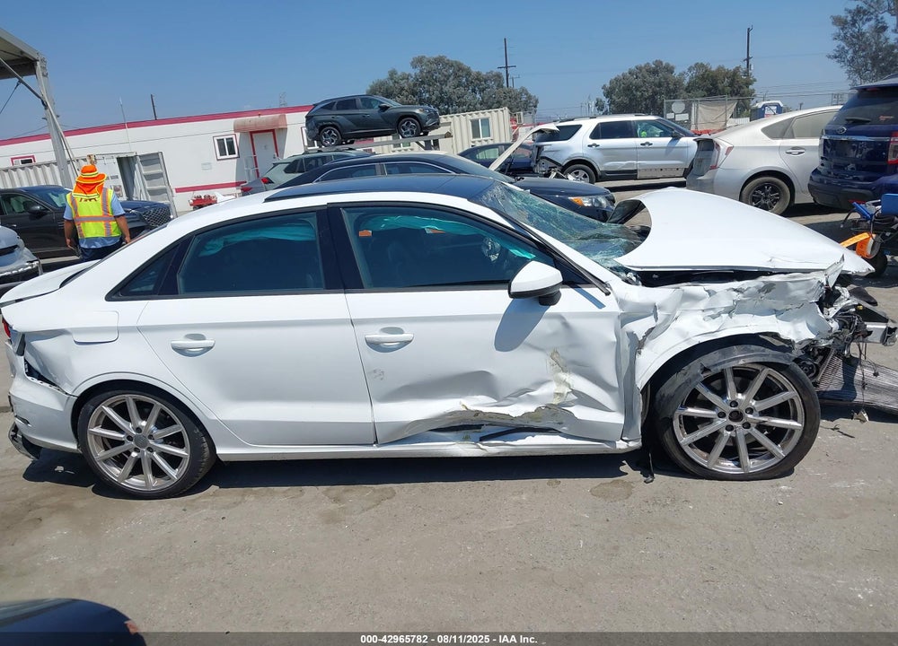 2016 AUDI A3 VIN: WAUA7GFF8G1056953
