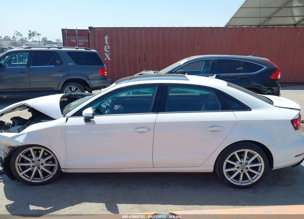 2016 AUDI A3 VIN: WAUA7GFF8G1056953