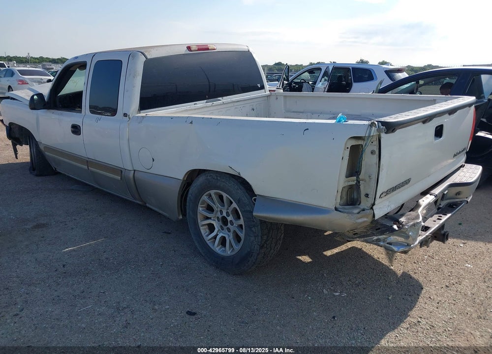 2003 CHEVROLET SILVERADO 1500 LS VIN: 2GCEC19T931113910