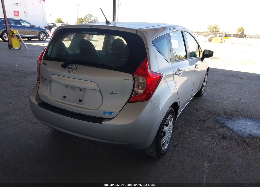 2015 NISSAN VERSA NOTE VIN: 3N1CE2CP1FL381861