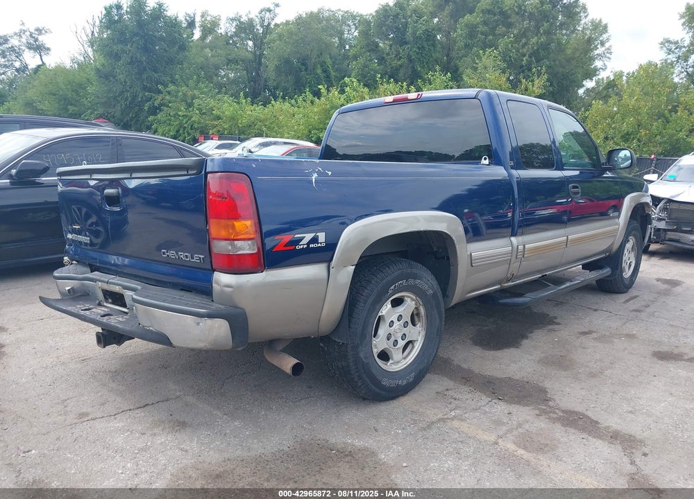 2001 CHEVROLET SILVERADO 1500 LS VIN: 2GCEK19T211116177
