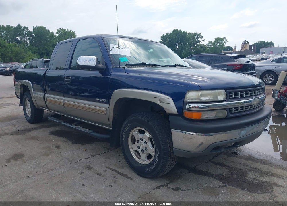 2001 CHEVROLET SILVERADO 1500 LS VIN: 2GCEK19T211116177