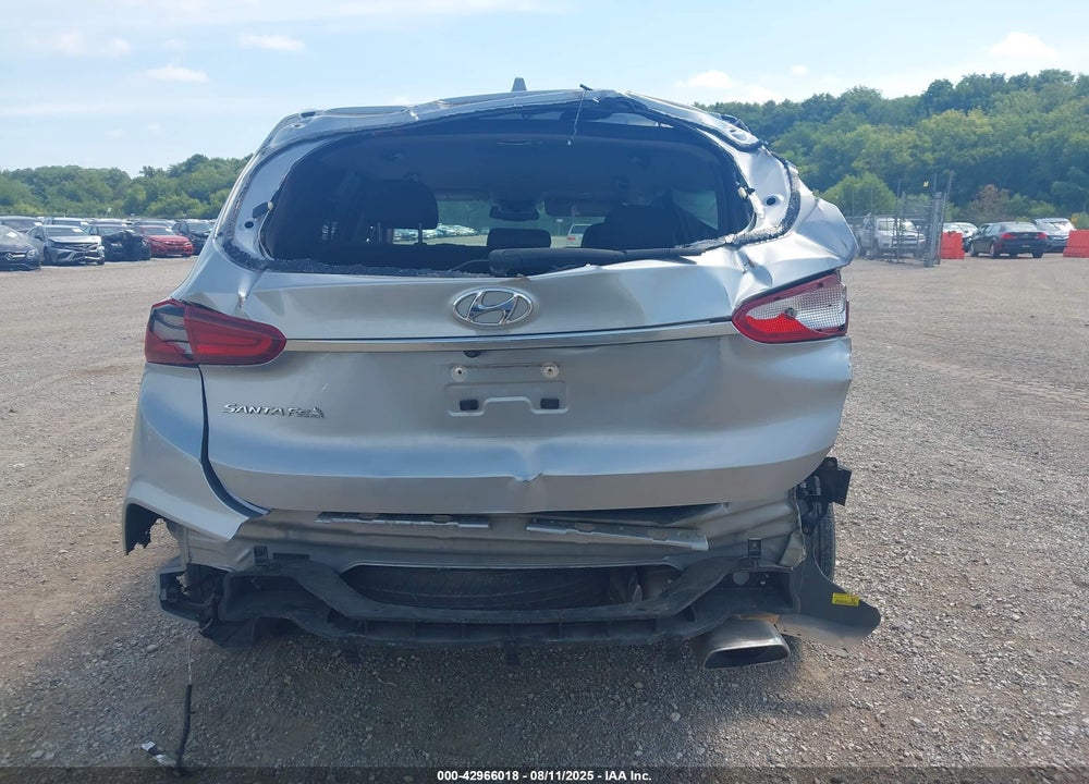 2020 HYUNDAI SANTA FE VIN: 5NMS33AD8LH216623