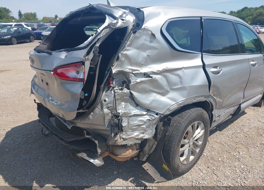 2020 HYUNDAI SANTA FE VIN: 5NMS33AD8LH216623