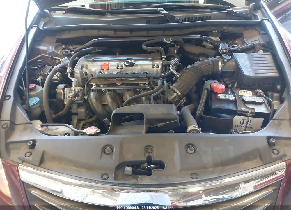 2012 HONDA ACCORD VIN: 1HGCP2F83CA039215