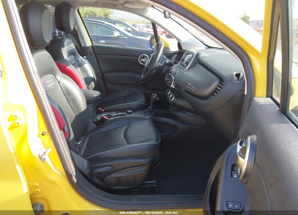 2017 FIAT 500X VIN: ZFBCFXCB2HP525066
