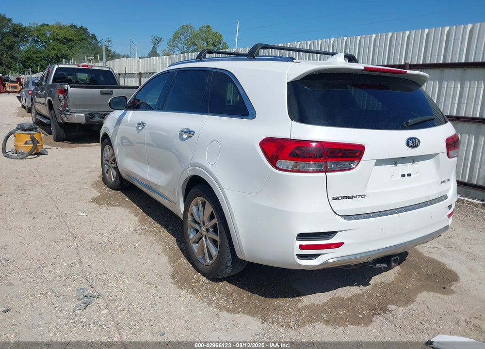 2017 KIA SORENTO VIN: 5XYPK4A58HG265863