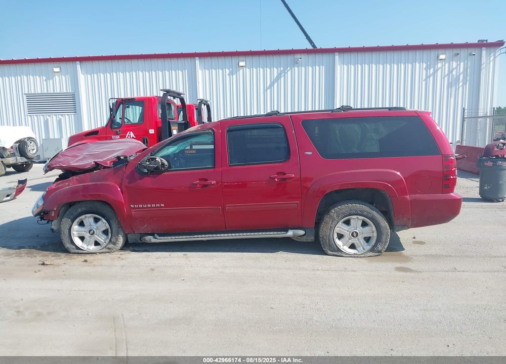2013 CHEVROLET SUBURBAN 1500 VIN: 1GNSKJE78DR110558