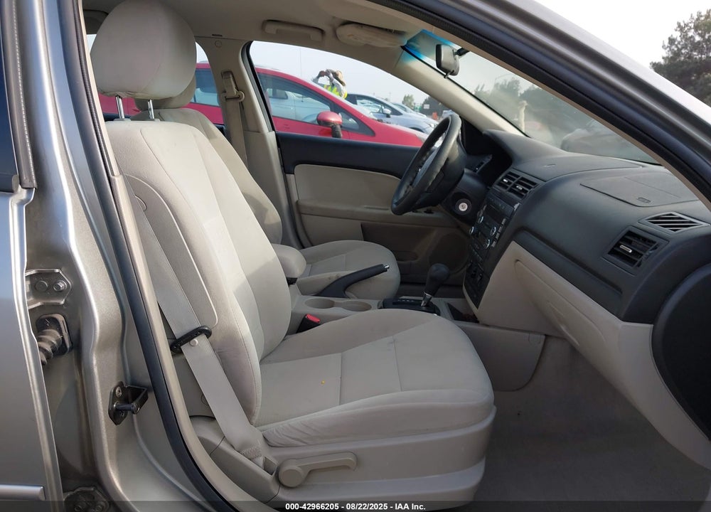 2008 FORD FUSION VIN: 3FAHP07168R132422