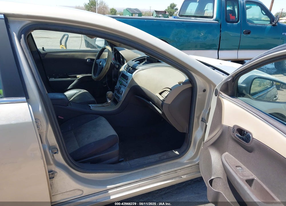2011 CHEVROLET MALIBU VIN: 1G1ZB5E11BF242871