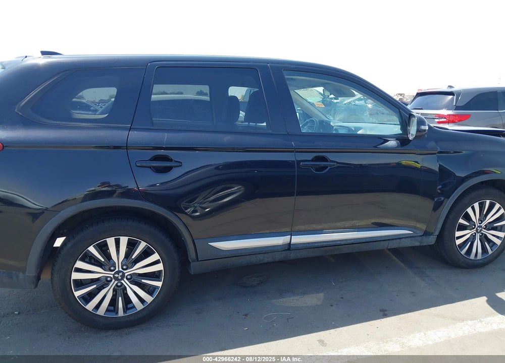 2019 MITSUBISHI OUTLANDER VIN: JA4AD3A35KZ035404