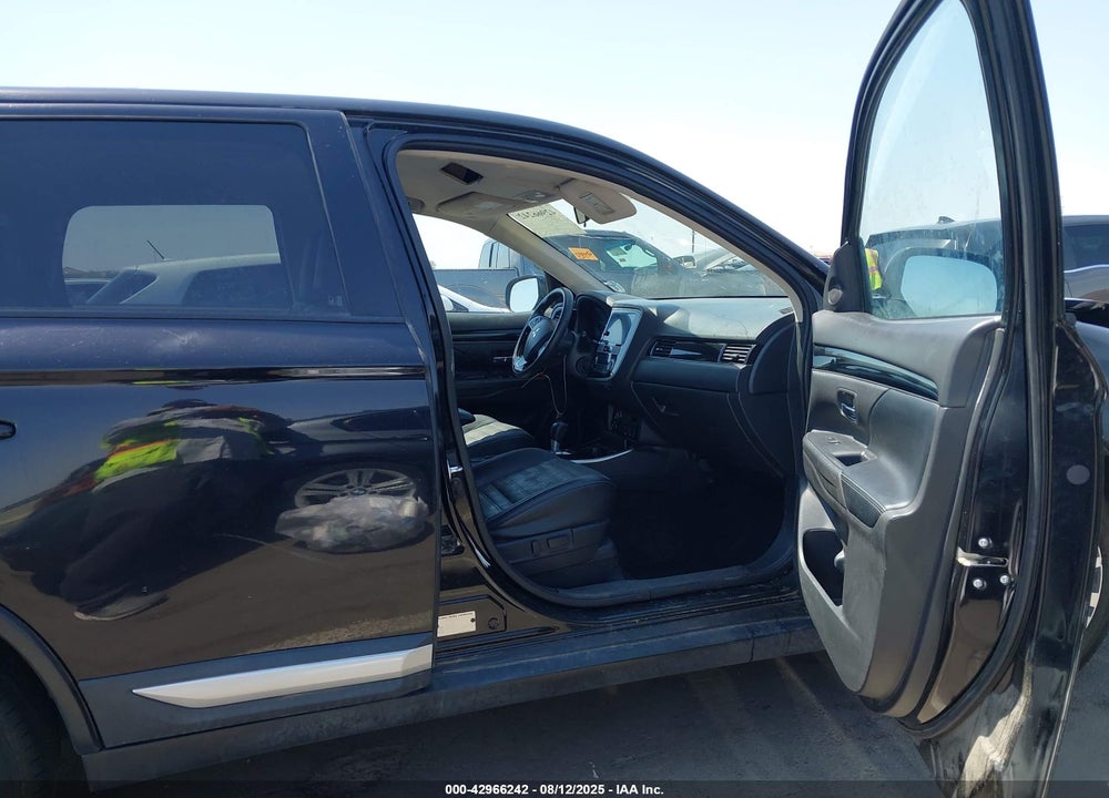 2019 MITSUBISHI OUTLANDER VIN: JA4AD3A35KZ035404