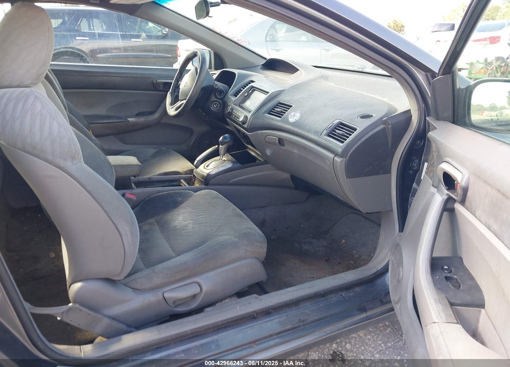 2010 HONDA CIVIC VIN: 2HGFG1B64AH527258
