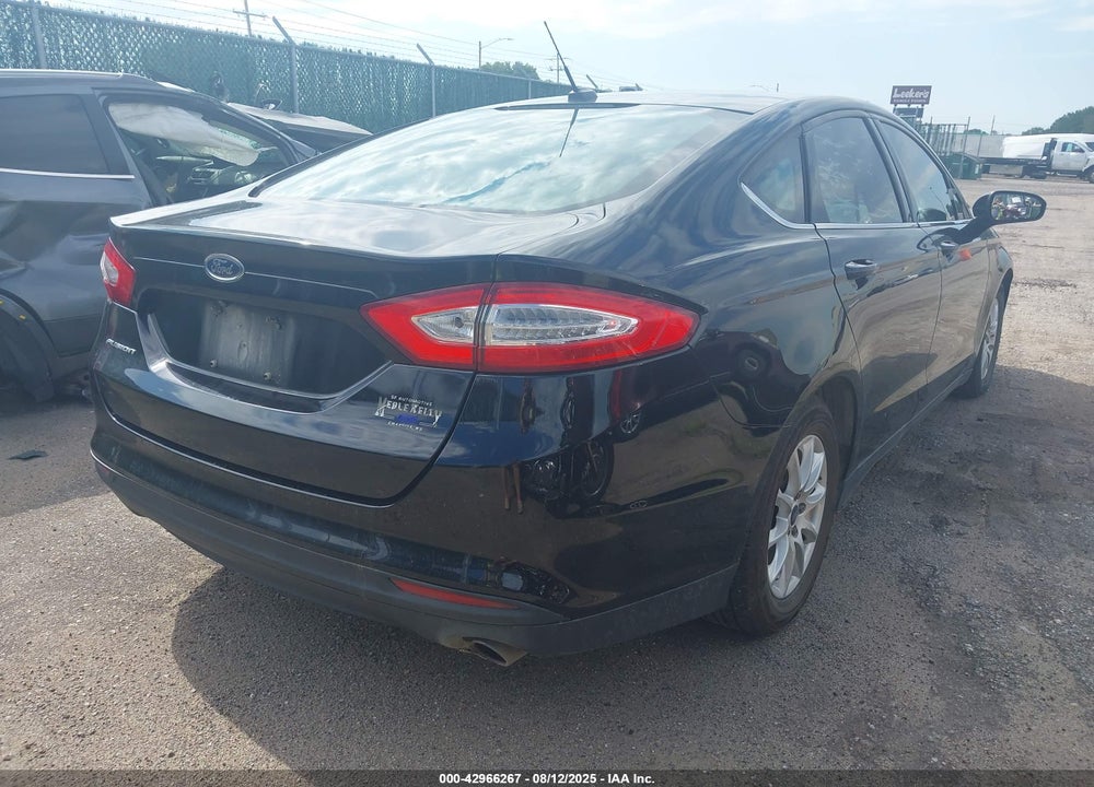 2016 FORD FUSION VIN: 3FA6P0G78GR268688