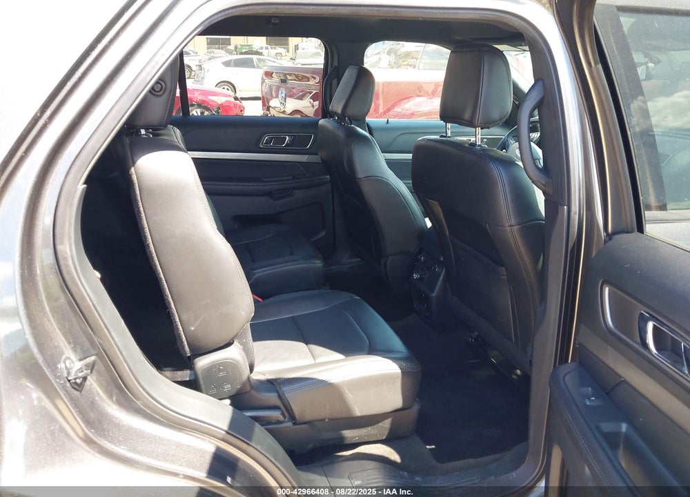 2018 FORD EXPLORER VIN: 1FM5K7D88JGC13744
