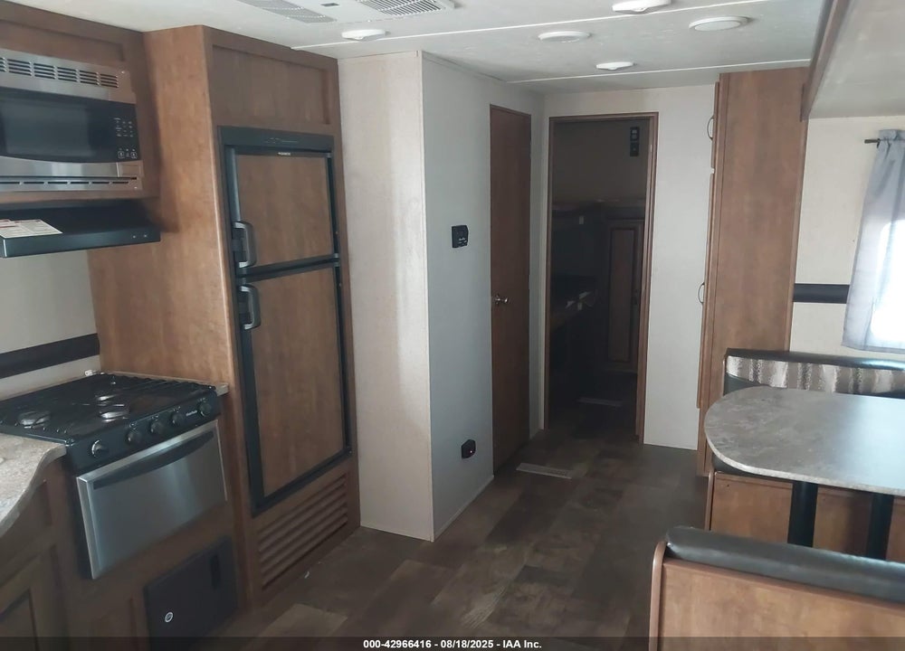 2017 CROSSROADS Z-1 290KB VIN: 4YDT29029HS370731