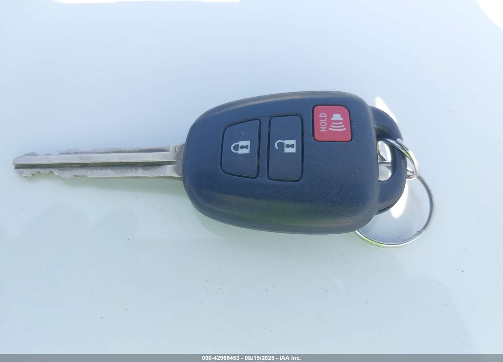 2019 TOYOTA TACOMA VIN: 5TFAX5GN4KX142165