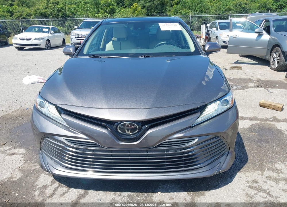 2018 TOYOTA CAMRY VIN: 4T1B11HK0JU031840