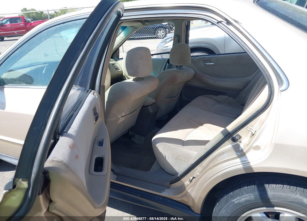 2001 HONDA ACCORD 2.3 LX VIN: 1HGCG56441A127203