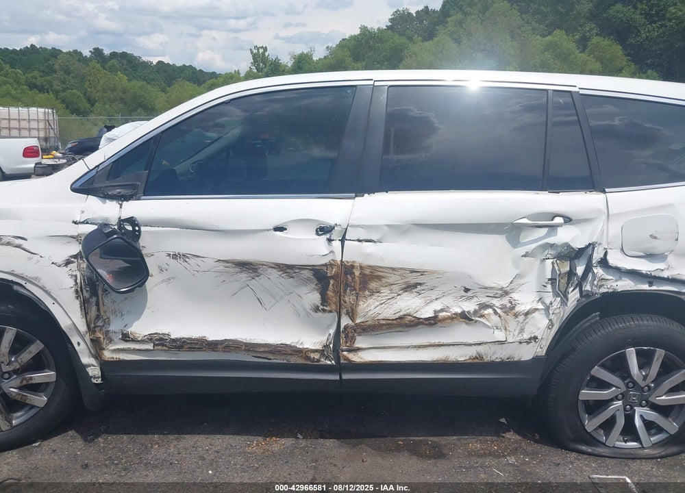 2019 HONDA PILOT VIN: 5FNYF5H51KB008630