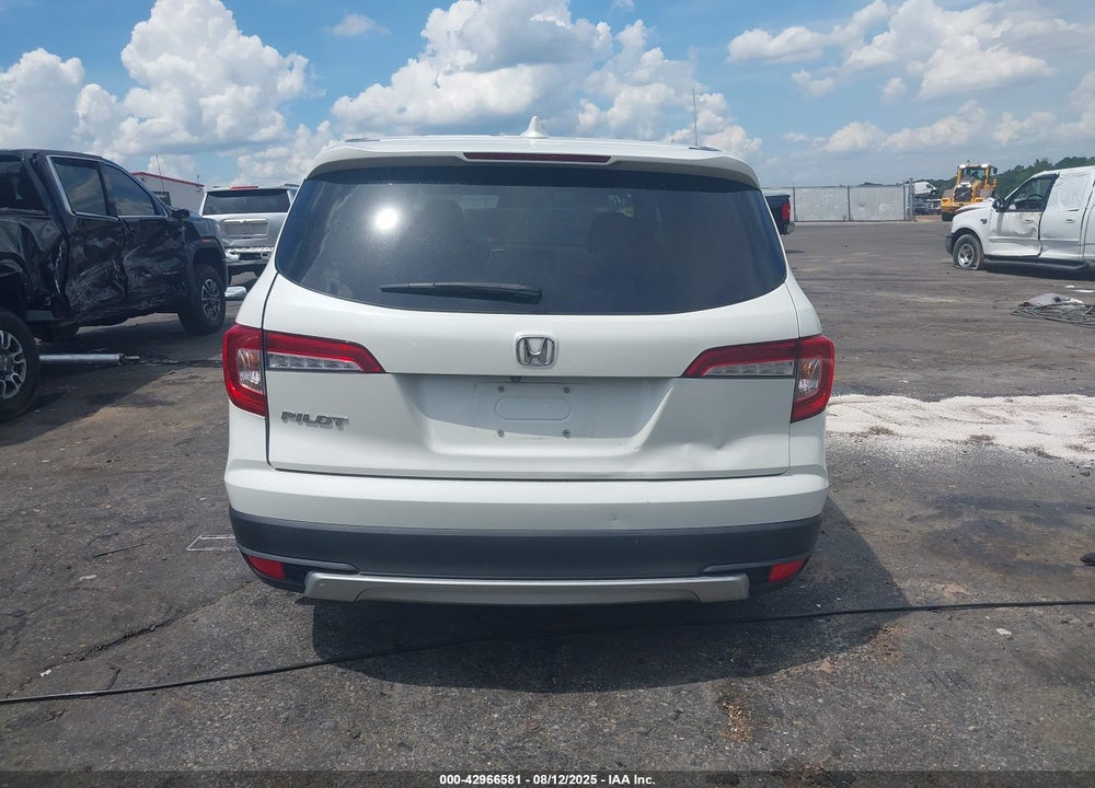 2019 HONDA PILOT VIN: 5FNYF5H51KB008630