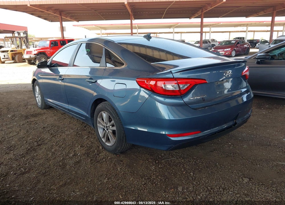 2015 HYUNDAI SONATA VIN: 5NPE24AF9FH185848