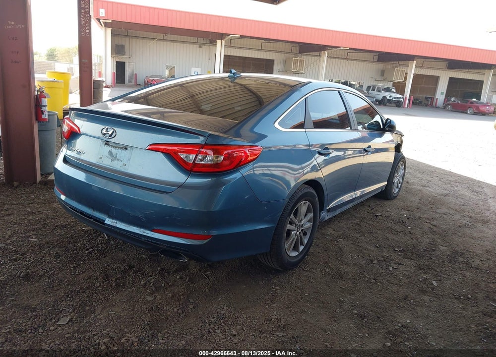 2015 HYUNDAI SONATA VIN: 5NPE24AF9FH185848