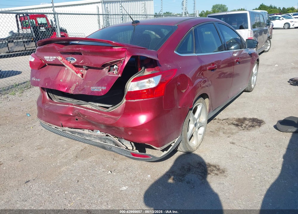 2014 FORD FOCUS TITANIUM VIN: 1FADP3J29EL241355