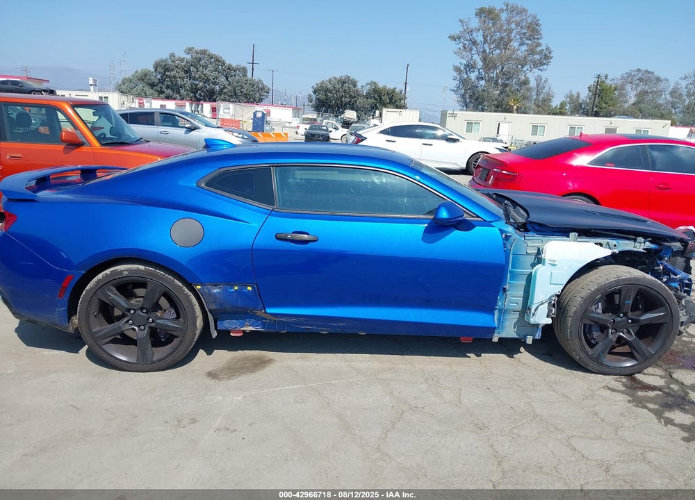 2018 CHEVROLET CAMARO VIN: 1G1FH1R76J0187215
