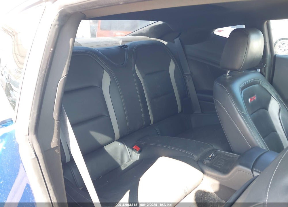 2018 CHEVROLET CAMARO VIN: 1G1FH1R76J0187215