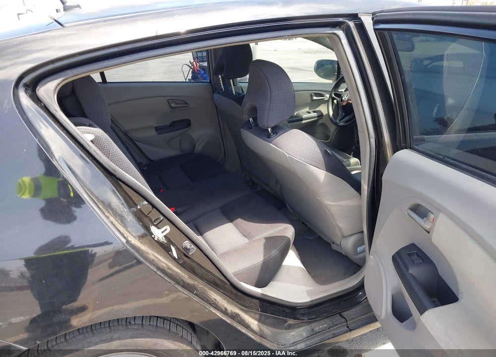 2011 HONDA INSIGHT VIN: JHMZE2H50BS008562