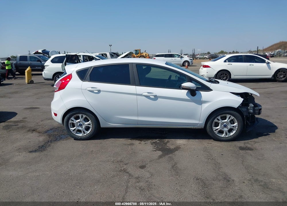 2015 FORD FIESTA VIN: 3FADP4EJ9FM162405