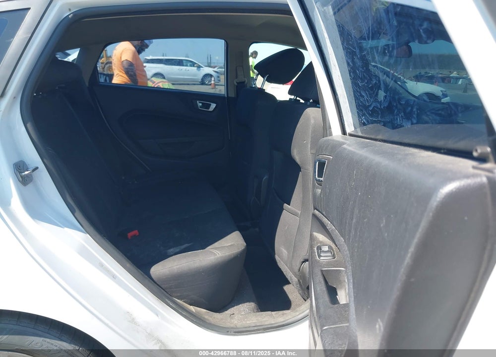 2015 FORD FIESTA VIN: 3FADP4EJ9FM162405