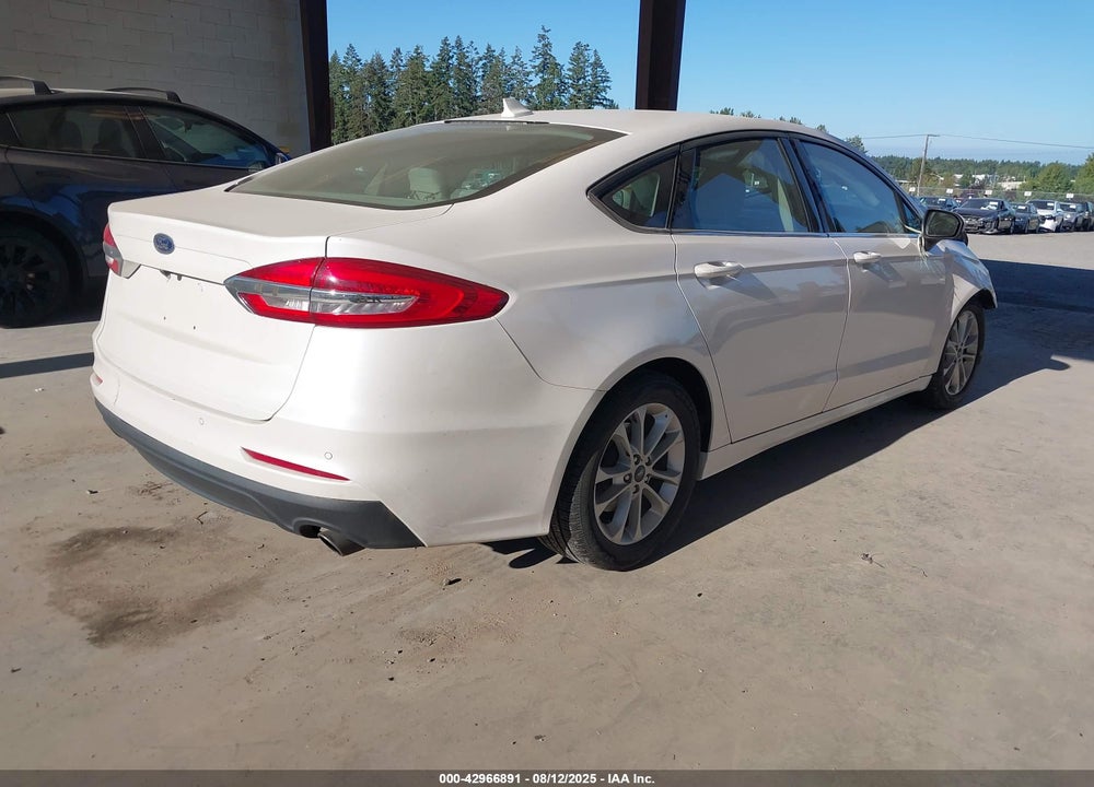 2020 FORD FUSION SE VIN: 3FA6P0HDXLR218258