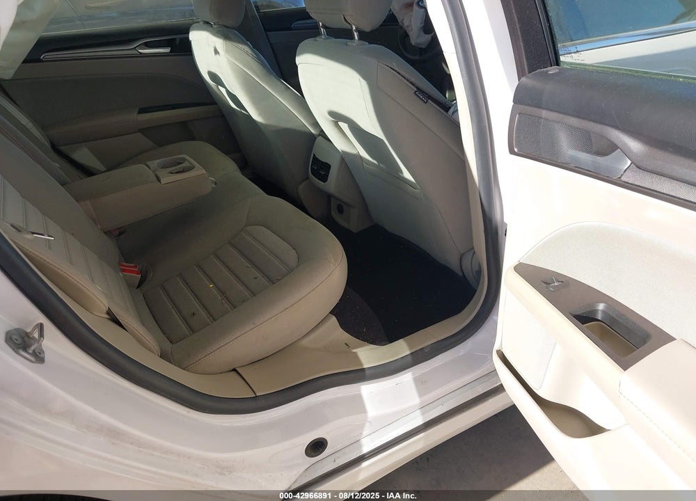 2020 FORD FUSION SE VIN: 3FA6P0HDXLR218258