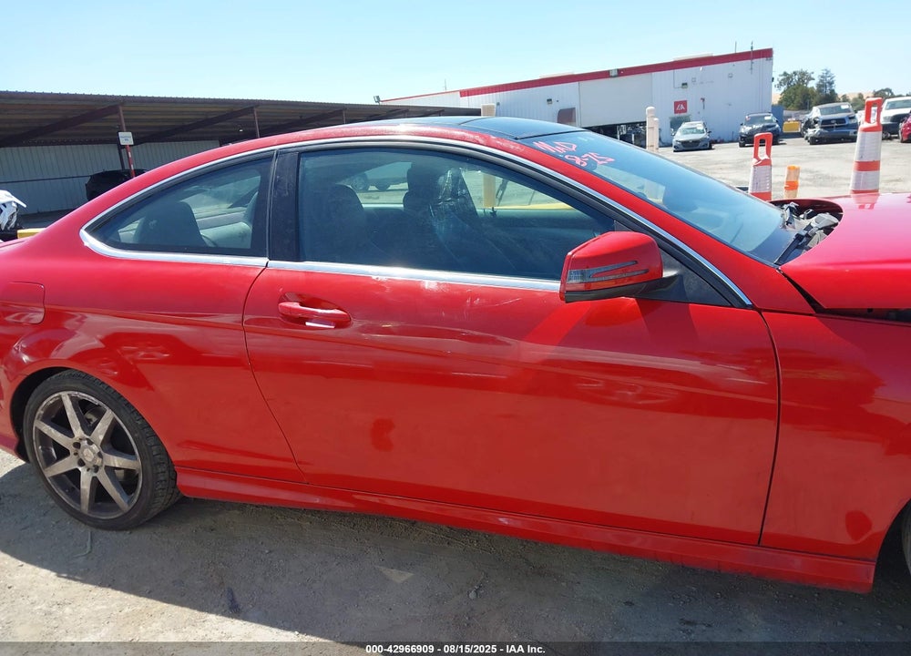 2014 MERCEDES-BENZ C CLASS VIN: WDDGJ4HB9EG301900