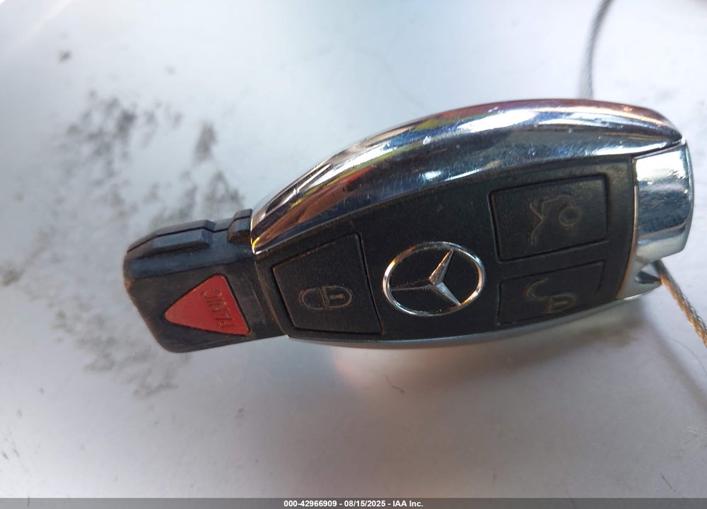2014 MERCEDES-BENZ C CLASS VIN: WDDGJ4HB9EG301900