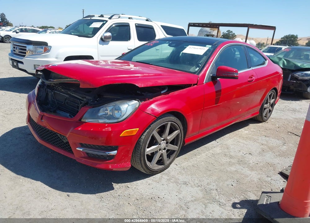 2014 MERCEDES-BENZ C CLASS VIN: WDDGJ4HB9EG301900