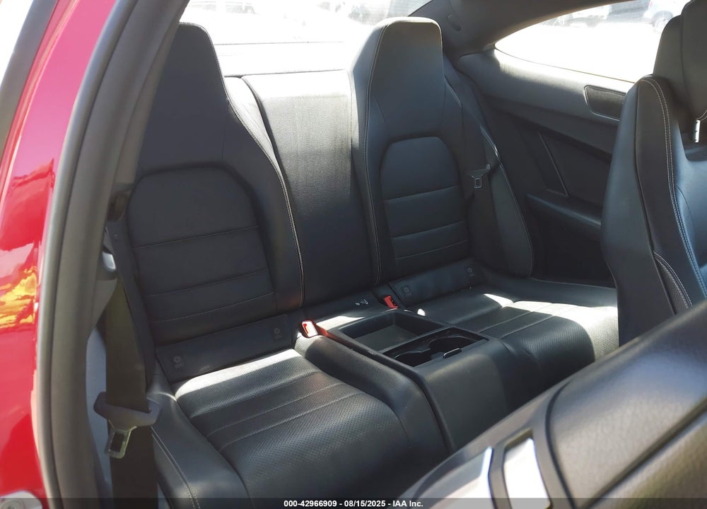 2014 MERCEDES-BENZ C CLASS VIN: WDDGJ4HB9EG301900