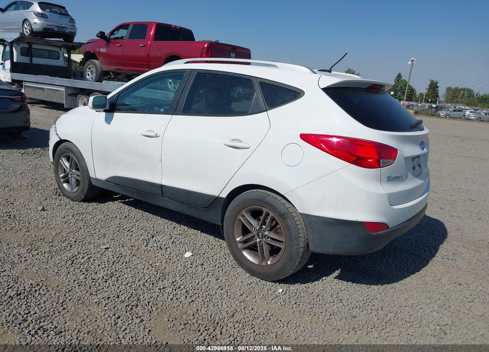 2015 HYUNDAI TUCSON VIN: KM8JUCAG3FU021380