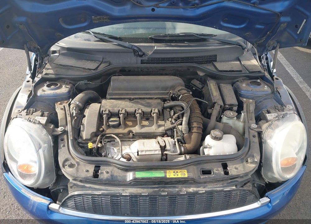 2009 MINI COOPER VIN: WMWMF73529TT94609