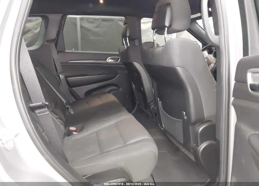 2018 JEEP GRAND CHEROKEE VIN: 1C4RJEAG7JC402871
