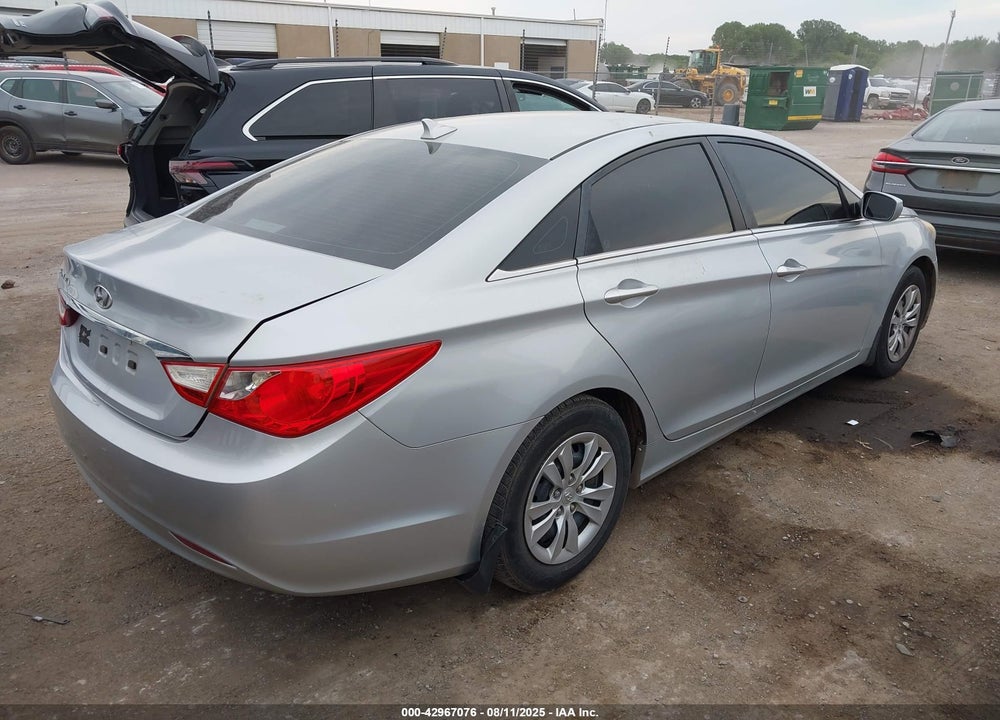 2011 HYUNDAI SONATA VIN: 5NPEB4AC8BH237549