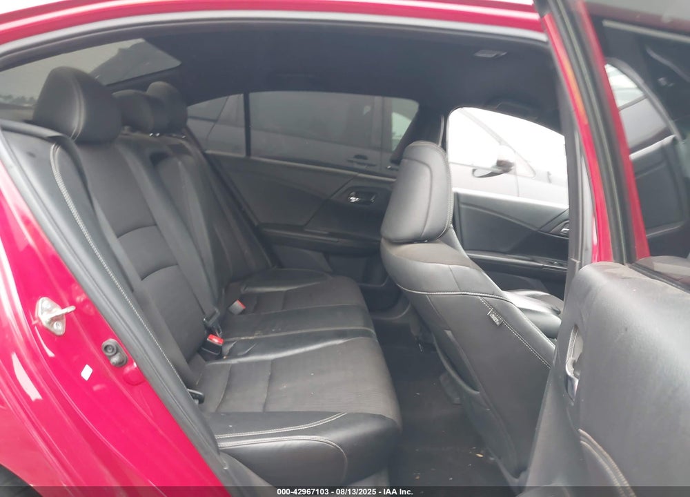 2016 HONDA ACCORD VIN: 1HGCR2F50GA207186